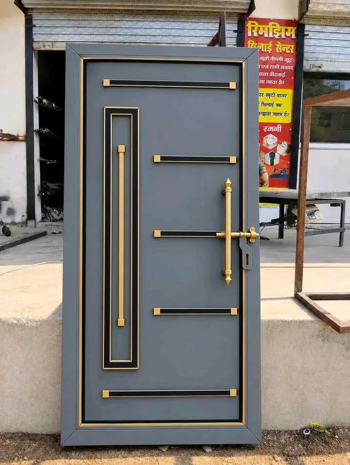 Referensi pintu het klasik 5