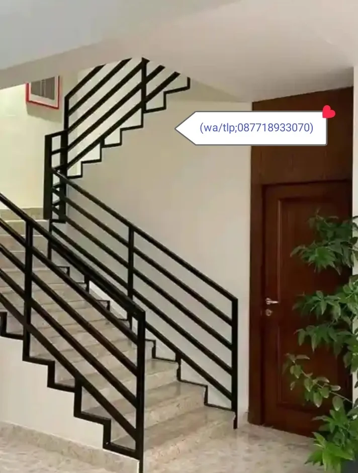 Railing Tangga Bersudut — Inspirasi railing untuk tangga dalam ruang