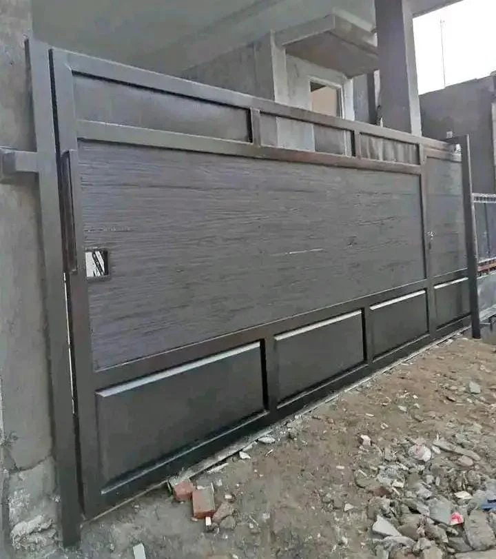 Pagar dan Pintu Gerbang Motif 17