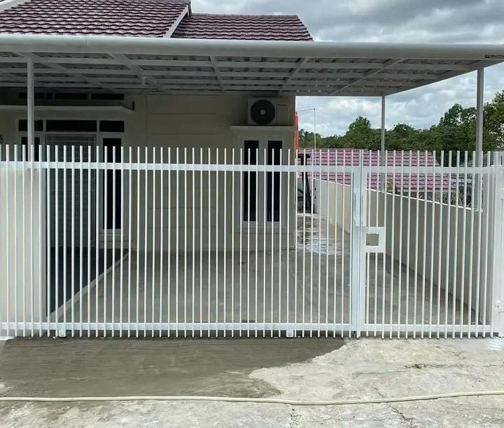 Pagar dan Pintu Gerbang Motif 21